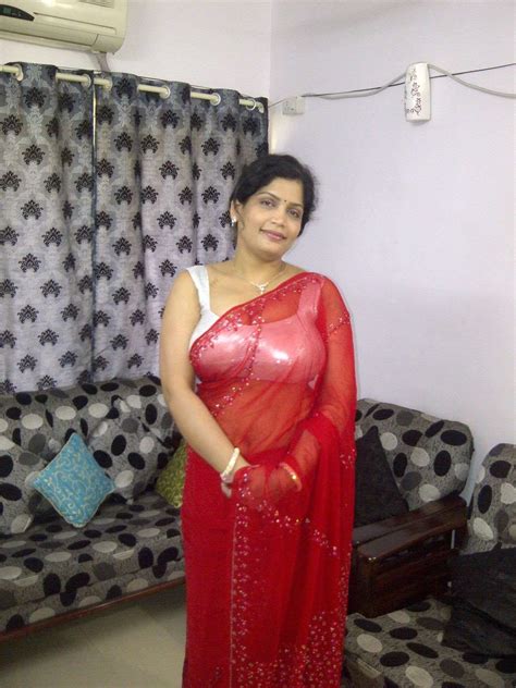 aunty saree nude|Free Saree Porn Videos